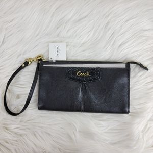 Coach Ashley Zippy Wallet Style # F48124 B4/Black Leather Wristlet